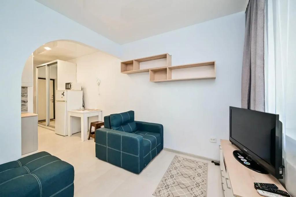 Погостим на улице Дмитрия Михайлова 12 - главное фото