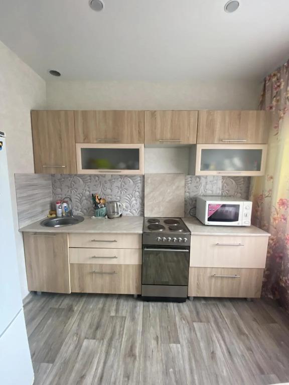 Апартаменты на проспекте 60 лет СССР 20 - главное фото