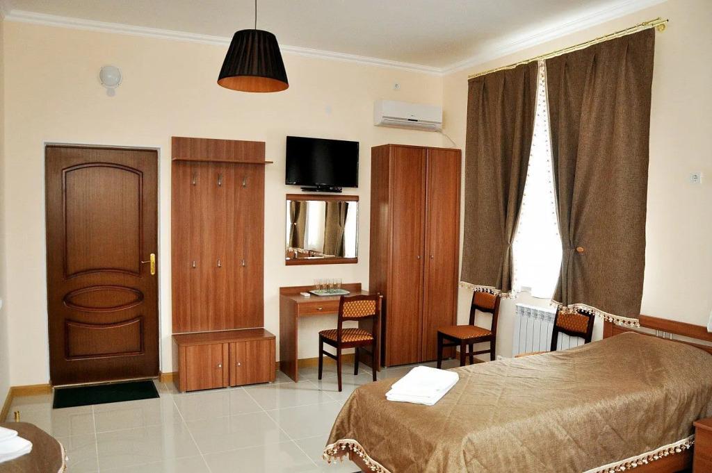 Vostok - главное фото