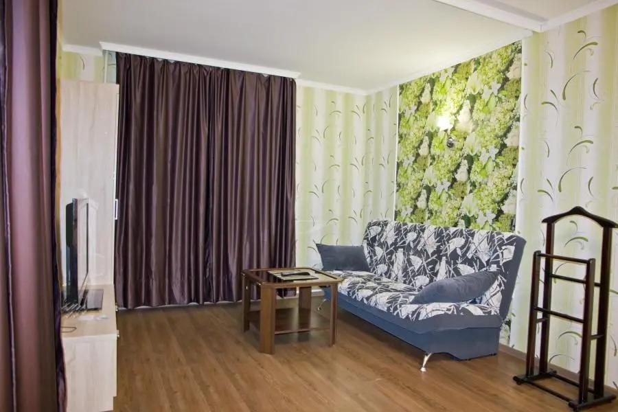 Барбарис на улице Пятилетки 113 - главное фото