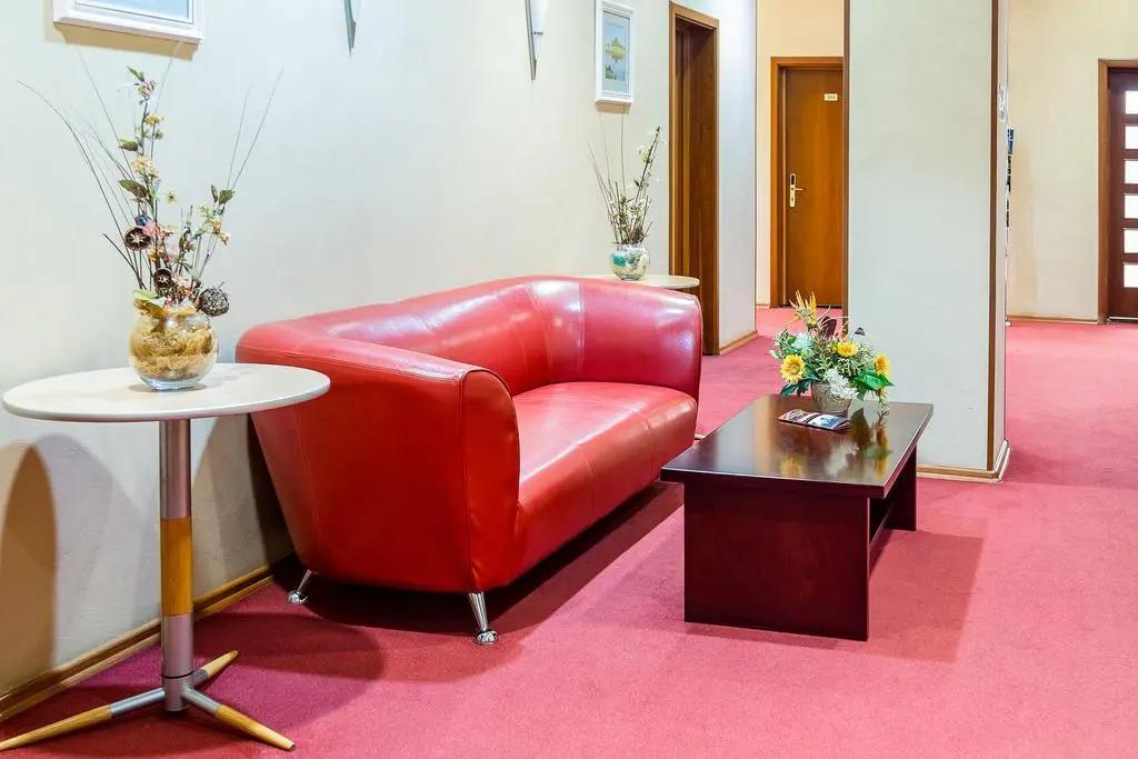 Премьер - главное фото