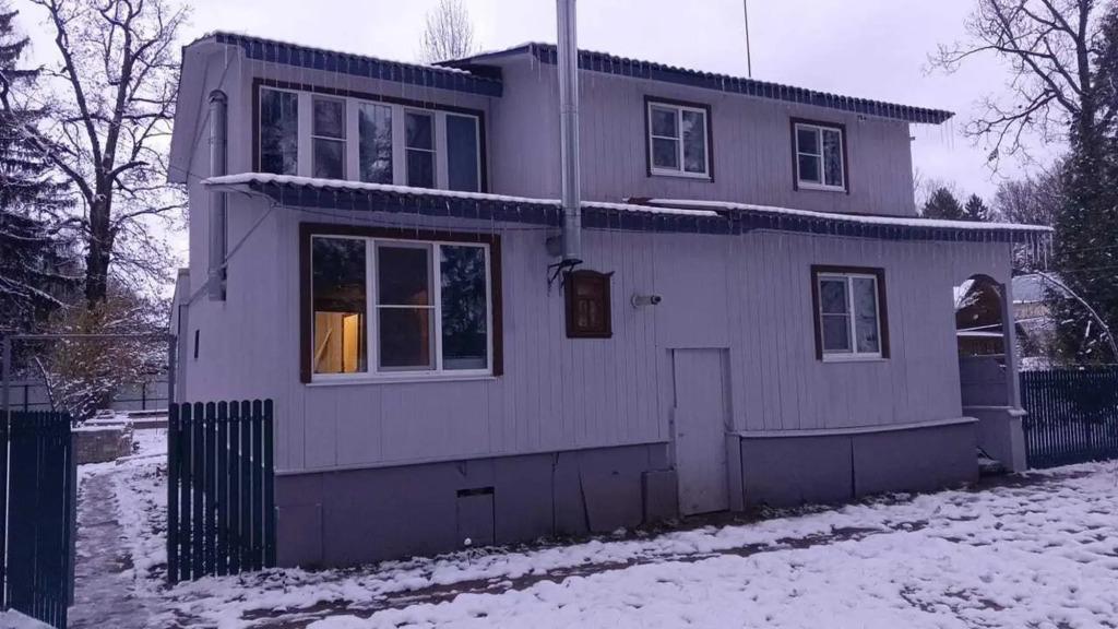 Уютный деревянный дом 170 метров в Жаворонках - главное фото