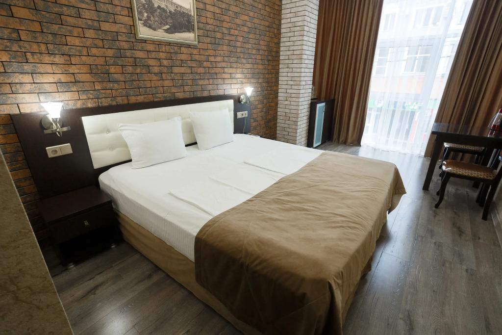 Отель Верона - главное фото