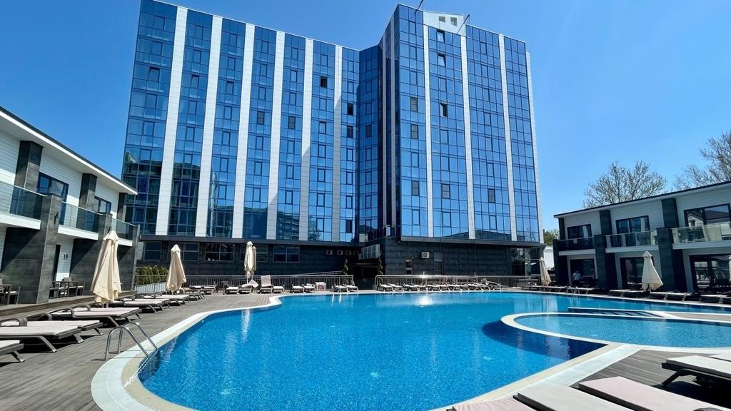 Отель Grand Sapphire - главное фото