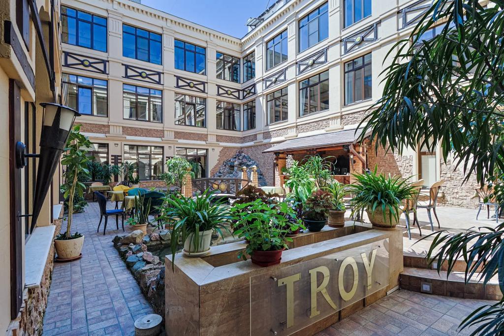 Отель Троя - главное фото