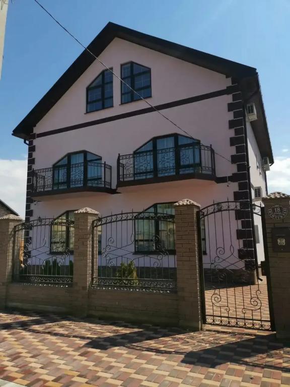 Частный дом Камелия - главное фото