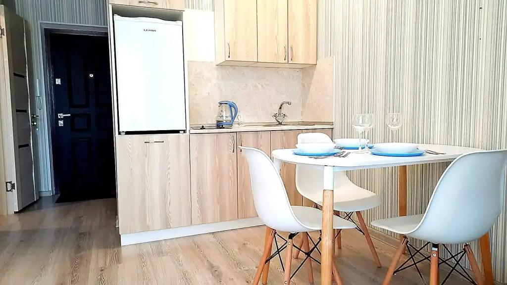 Квартира уютная с диваном Pogostim - главное фото