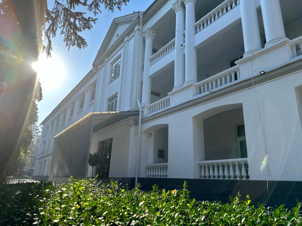 Отель Гранд-Кавказ - главное фото