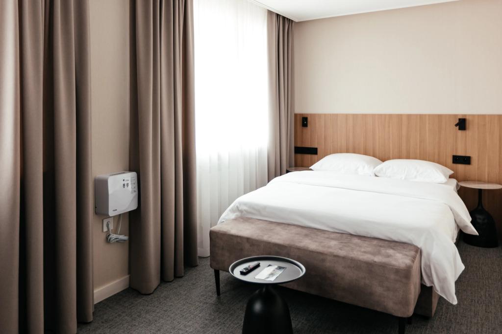 Отель Крона (бывший Версаль) - главное фото