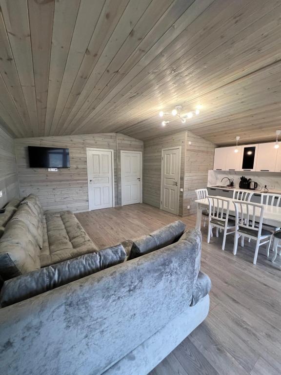 Частный дом в живописном месте - главное фото