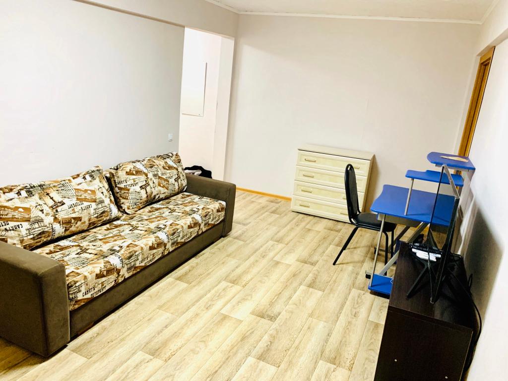 Просторная квартира 3 спальных места рядом с ТРЦ Каскад и Олимп - главное фото