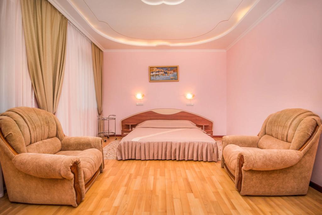 Отель Виктория - главное фото