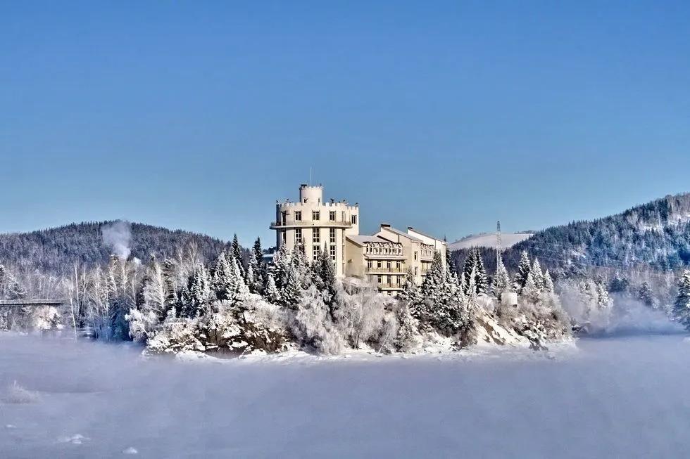 Отель Корона Алтая - главное фото