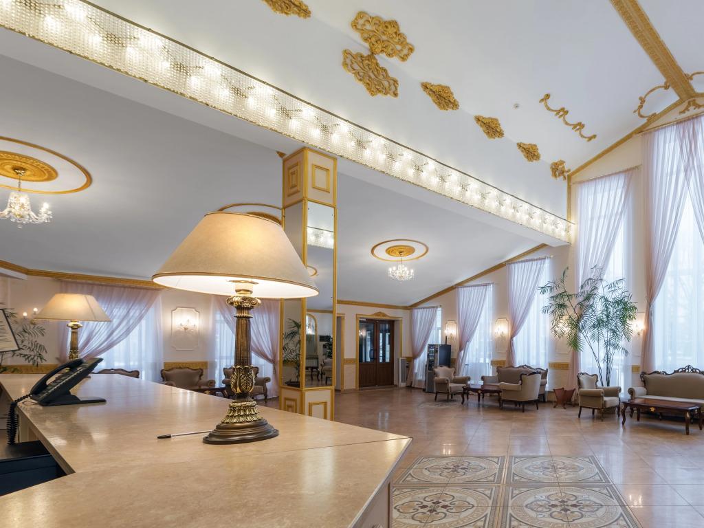 Отель Версаль - главное фото