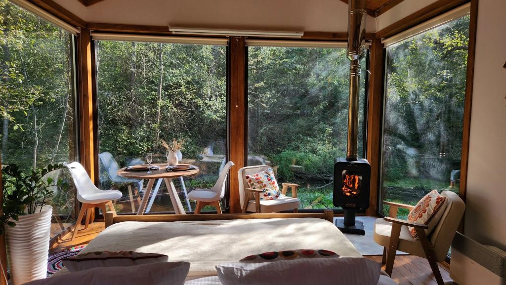 Кемпинг Живописный остров - главное фото