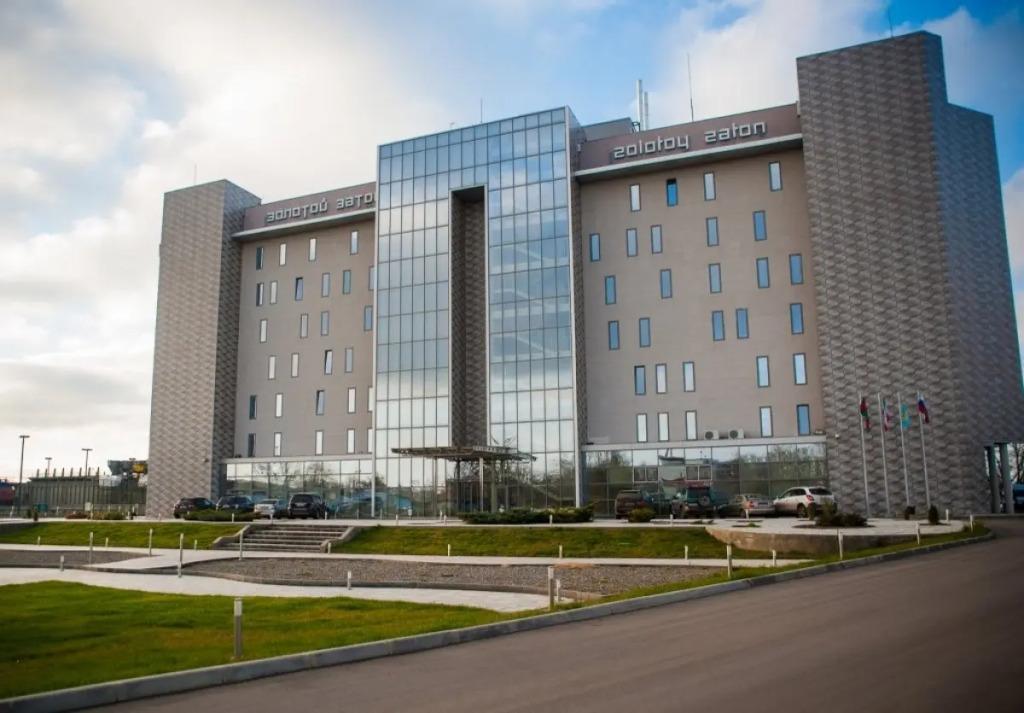 Отель Золотой Затон - главное фото