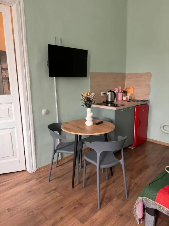 Квартира Арт-апарты Квартира мистера Густава - главное фото