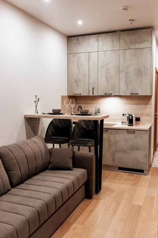 Апартаменты студия 618 - главное фото