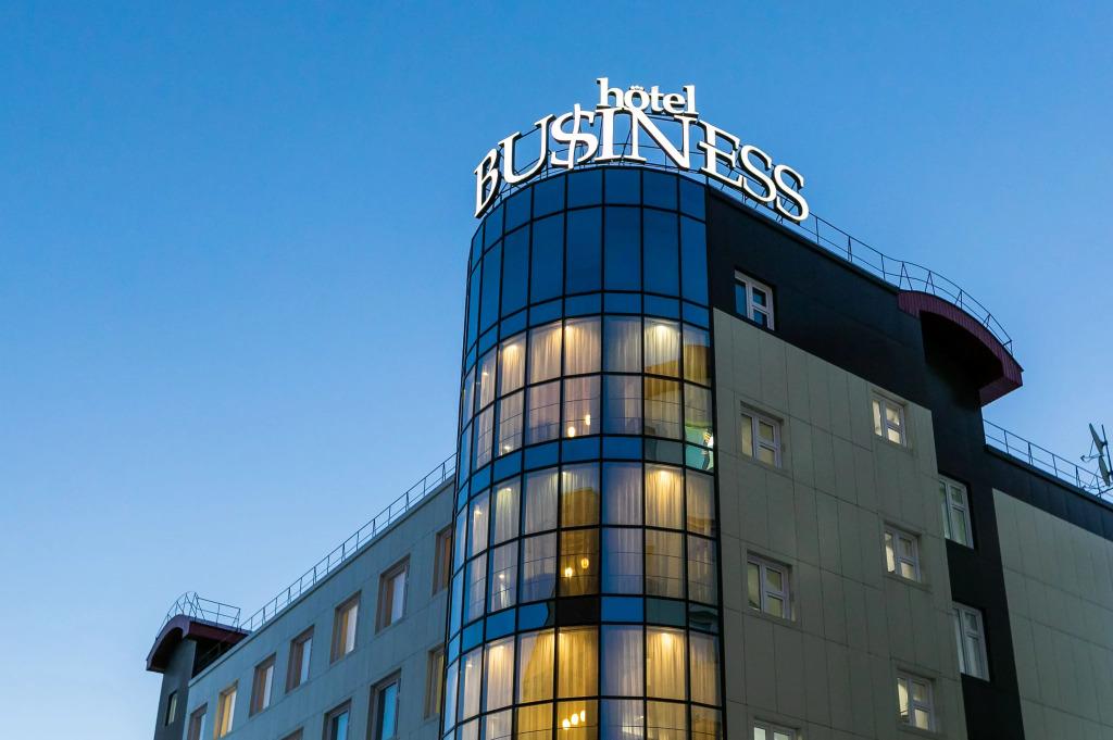 Отель Бизнес Отель - главное фото