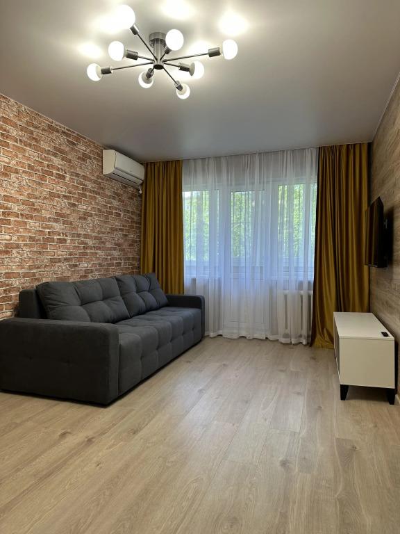 Квартира Двухкомнатная в Центре Города - главное фото