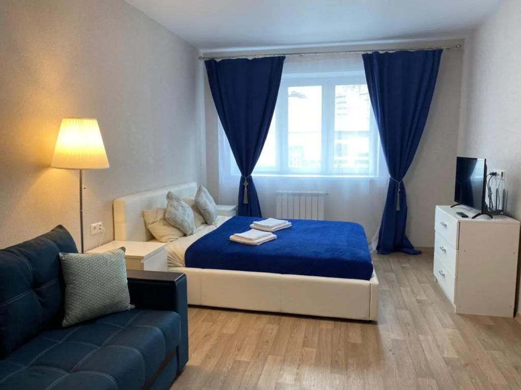 Квартира рядом с Яхт клубом Адмирал - главное фото