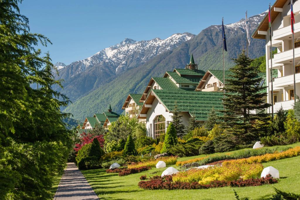 Гранд Отель Поляна - главное фото