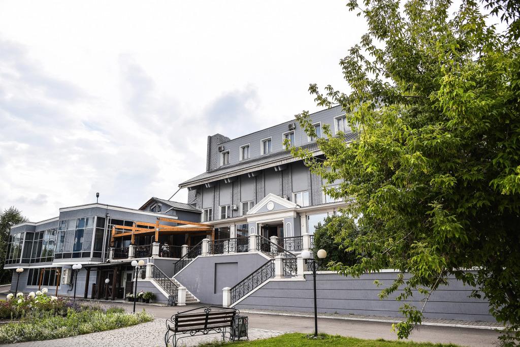 Отель Сибирский Сафари Клуб - главное фото