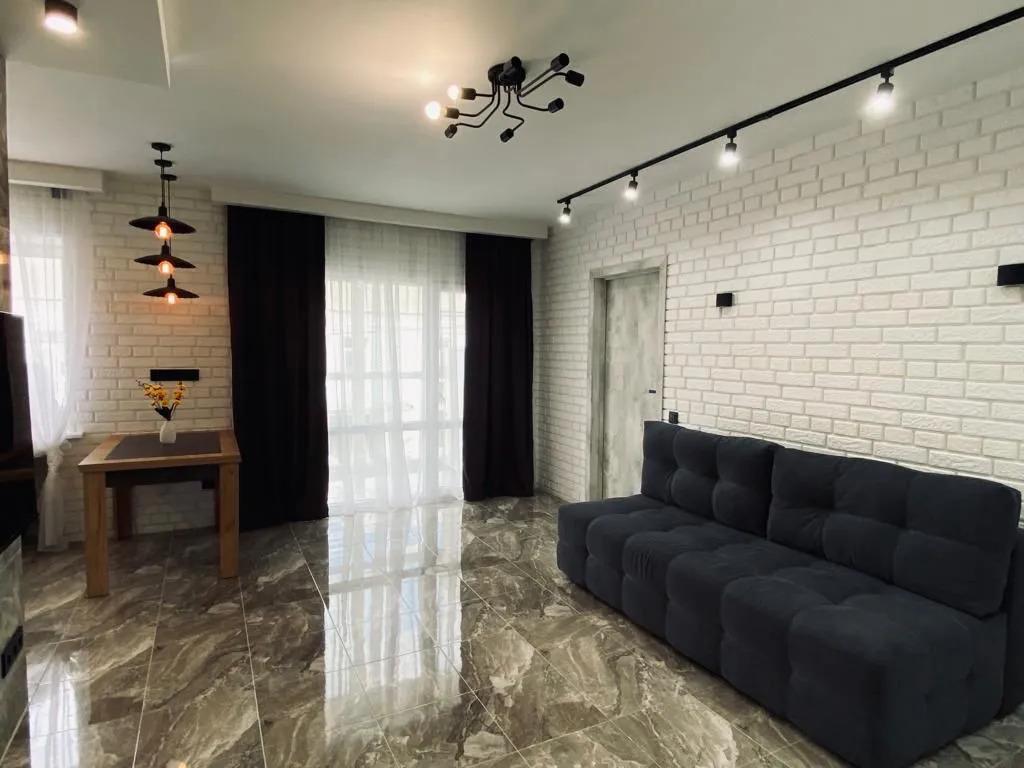 Апартаменты Современные на улице Коммунаров - главное фото