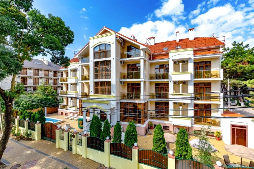 Отель Ива - главное фото