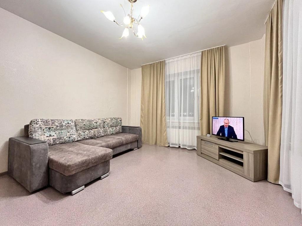 Квартира Марат Home по ул. проспект И.Зарипова д. 9 - главное фото