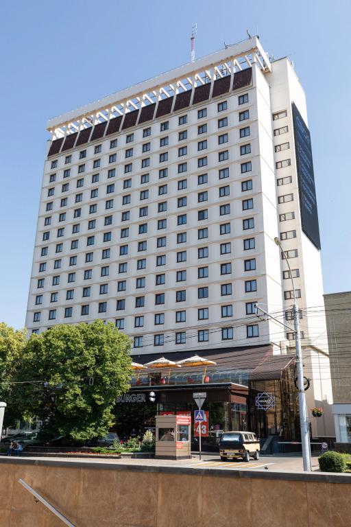 Бизнес Отель Континент - главное фото