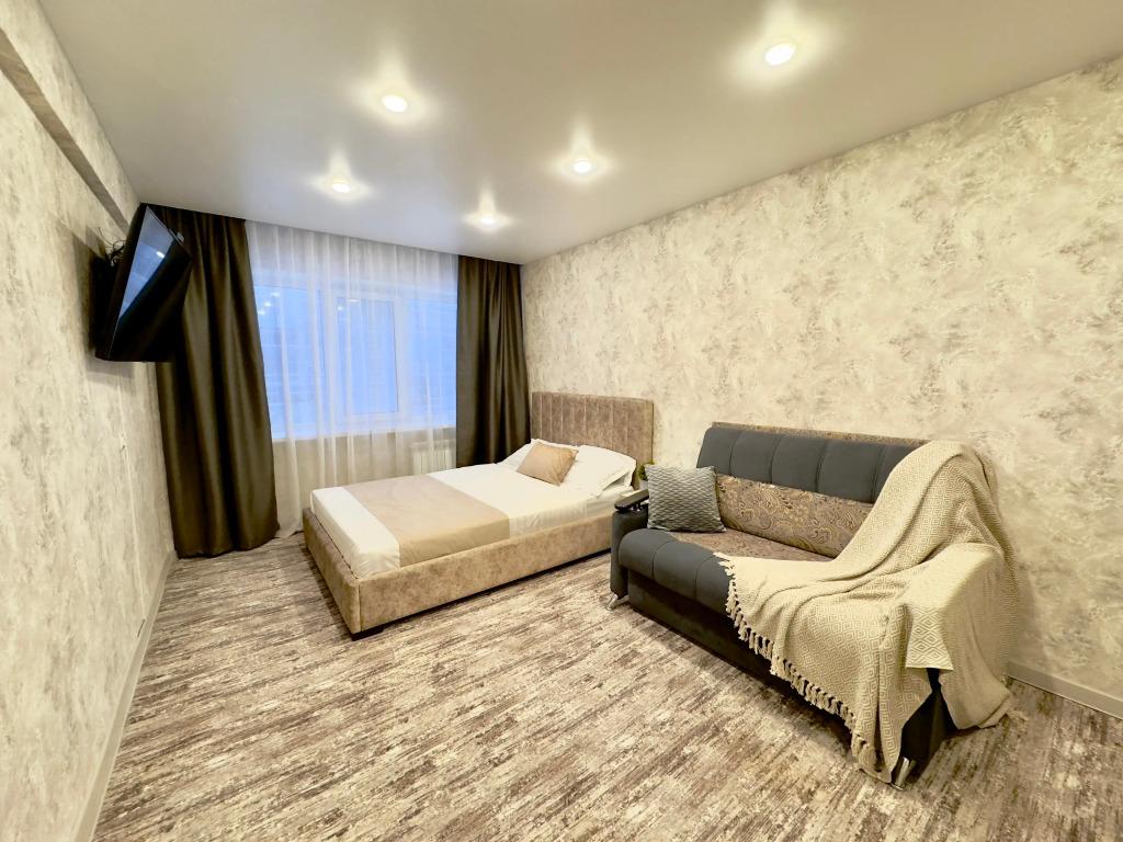 Квартира Просторная, теплая квартира в центре, рядом Воркутауголь - главное фото