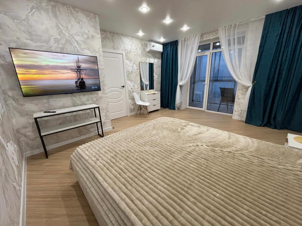 Квартира Уютная и светлая видовая квартира с панорамным видом на Волгу - главное фото