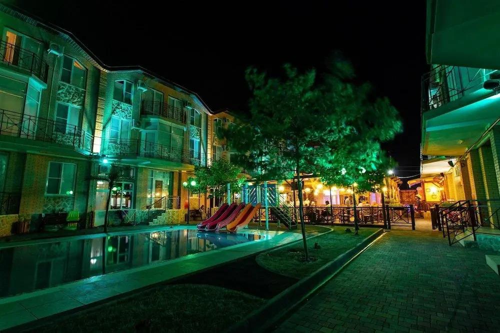 Отель «Рамина» - главное фото