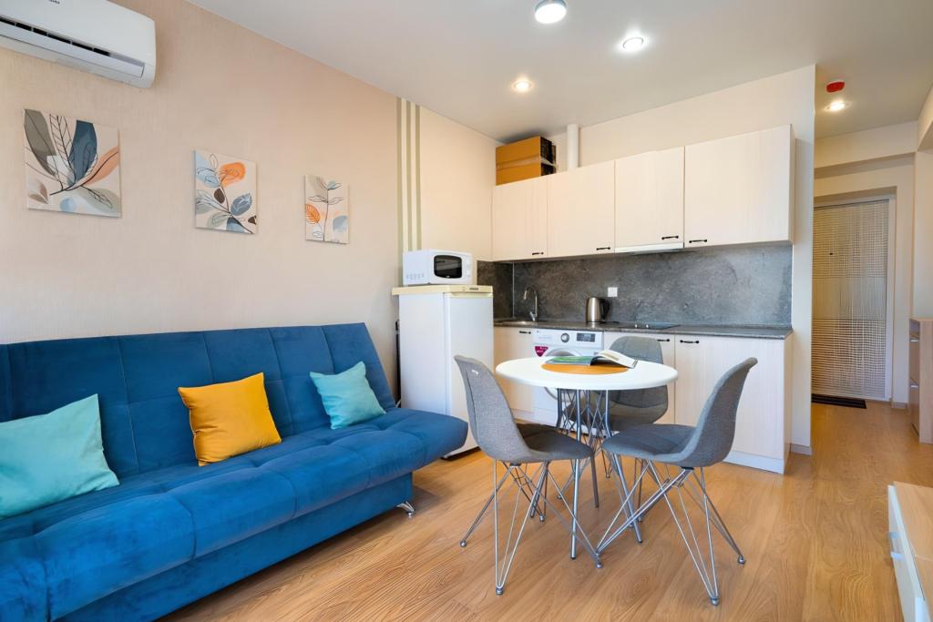 Апартаменты  ПосуточноСочи.рф  Каравелла Португалии студио - главное фото