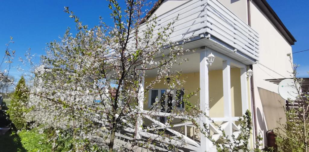 Частный дом на берегу моря с бассейном - главное фото