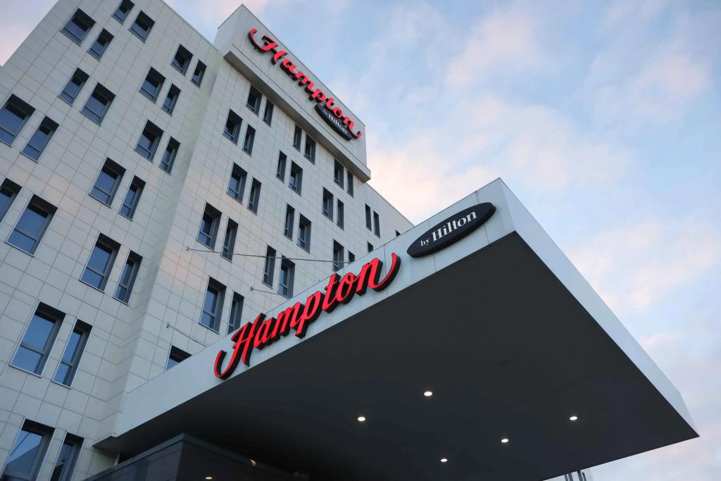 Отель Hampton by Hilton Уфа - главное фото