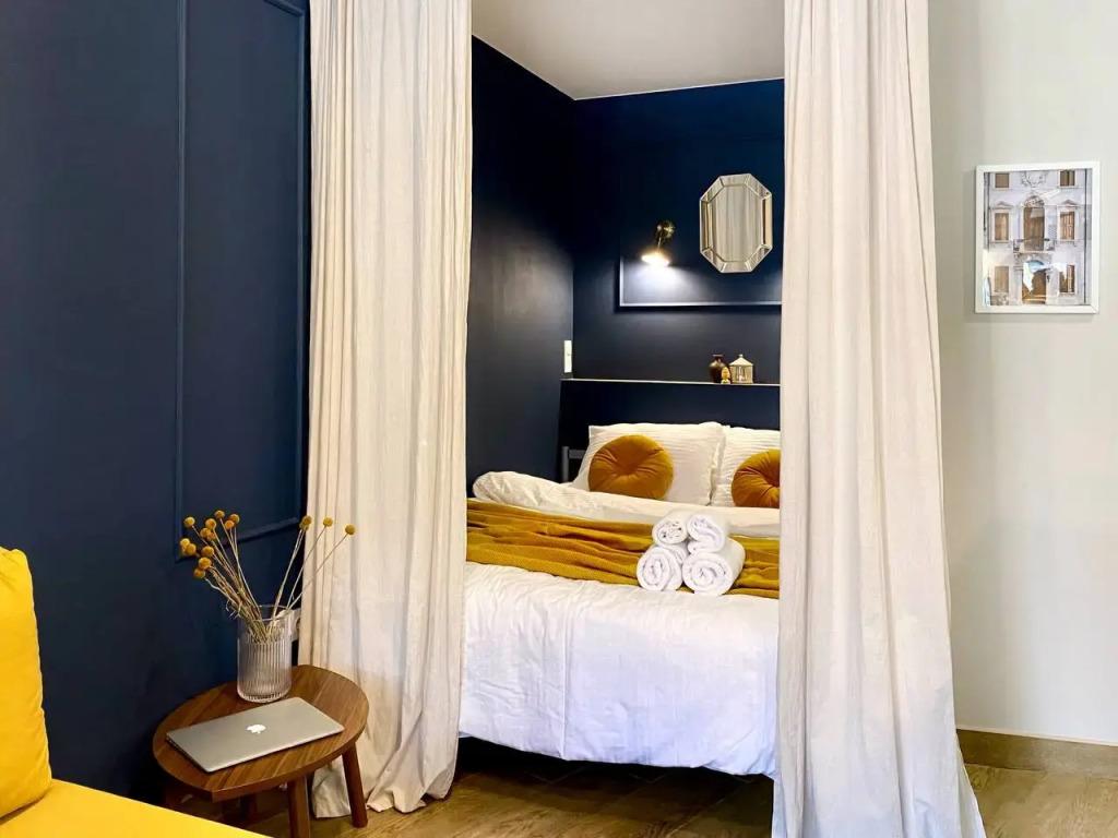 Апартаменты Студия в центре города Деним - главное фото