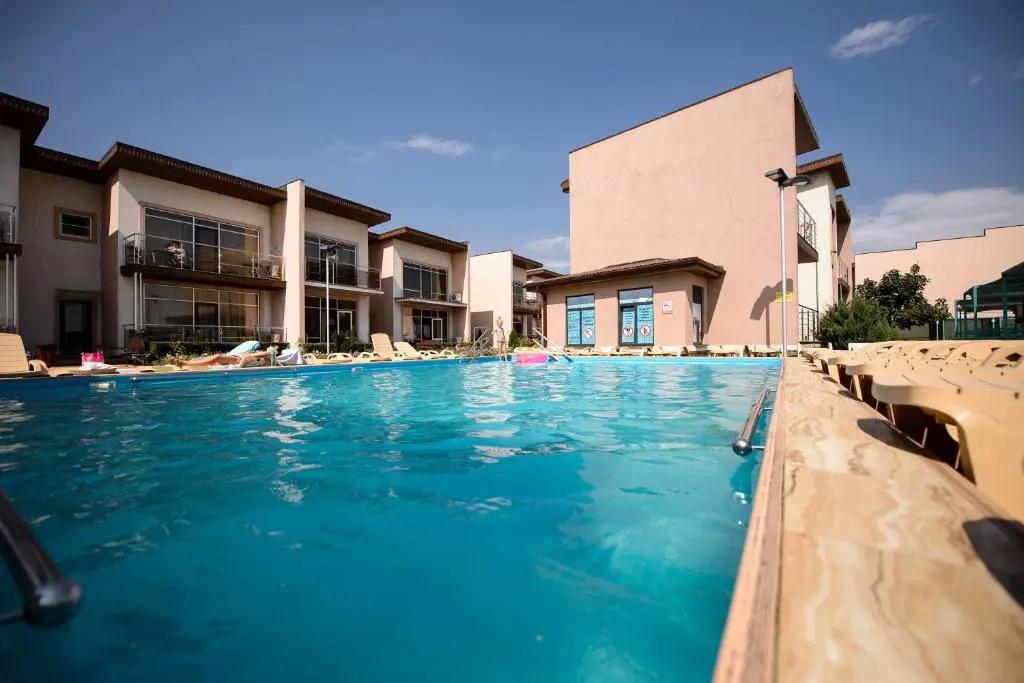 Отель STAR CRYSTAL - главное фото