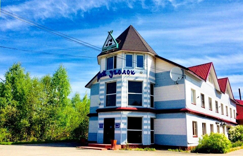 Отель Тихий Уголок - главное фото