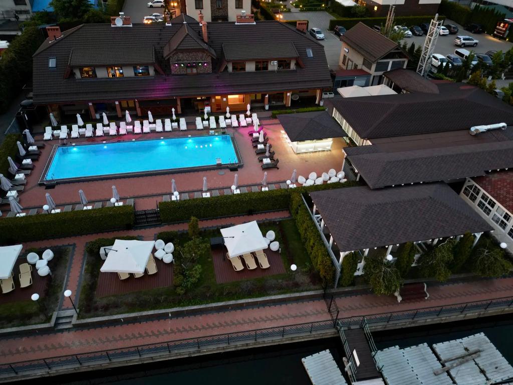 Отель River Side - главное фото