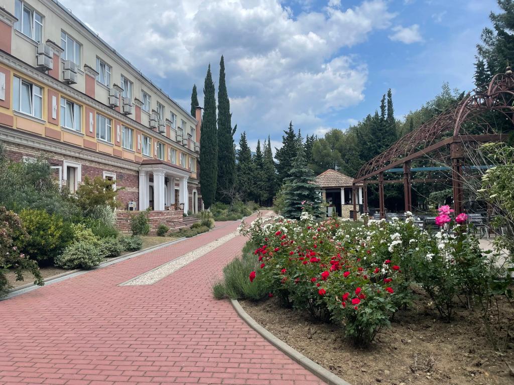 Отель Аквани - главное фото