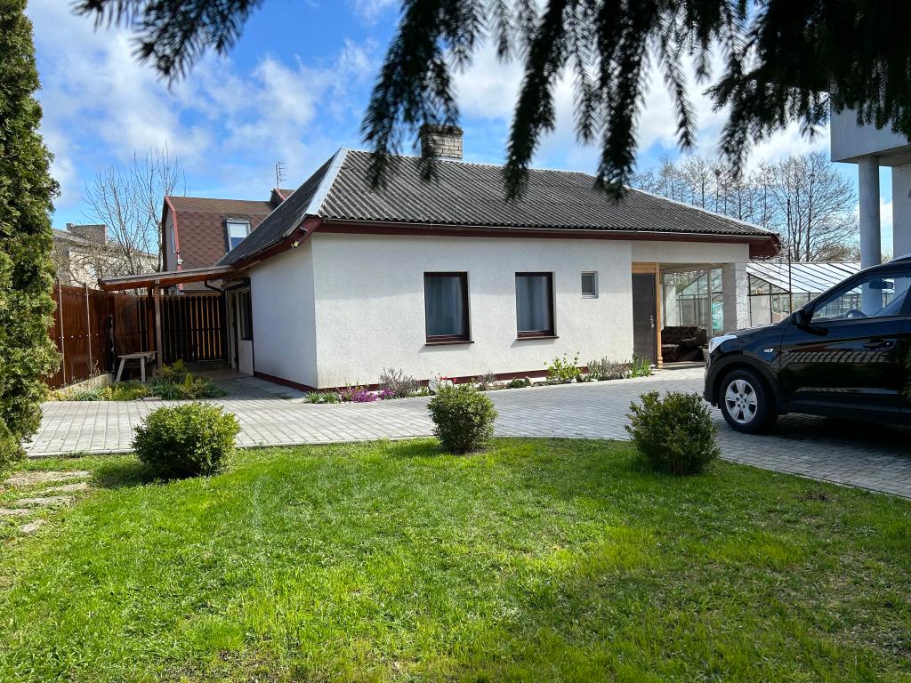 Апартаменты с панорамным окном - главное фото