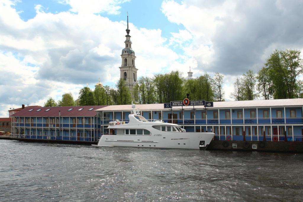 Отель Мирная Пристань - главное фото