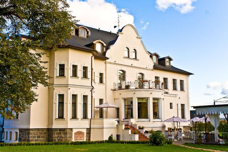 Отель Усадьба - главное фото